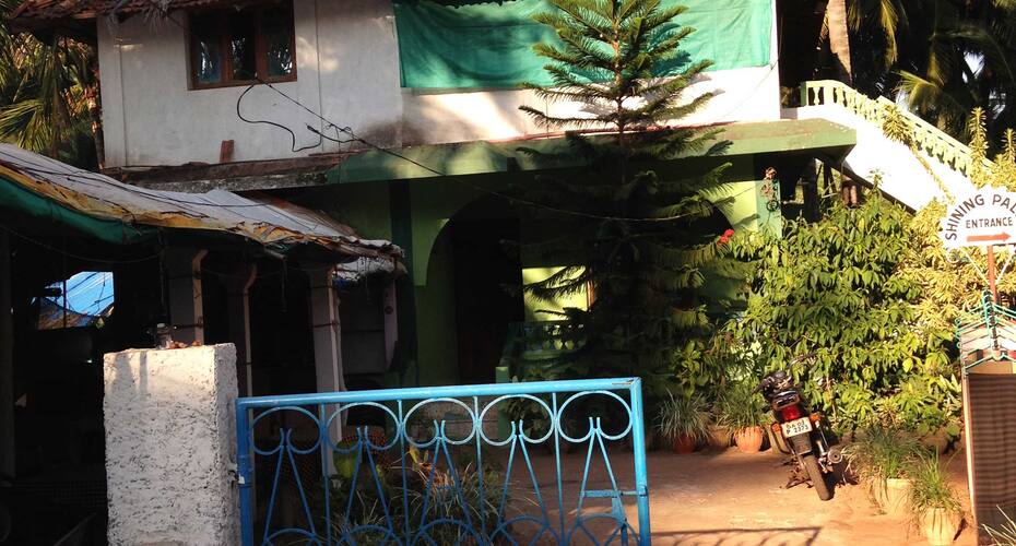 Shining Palace Bungalow, Goa 2